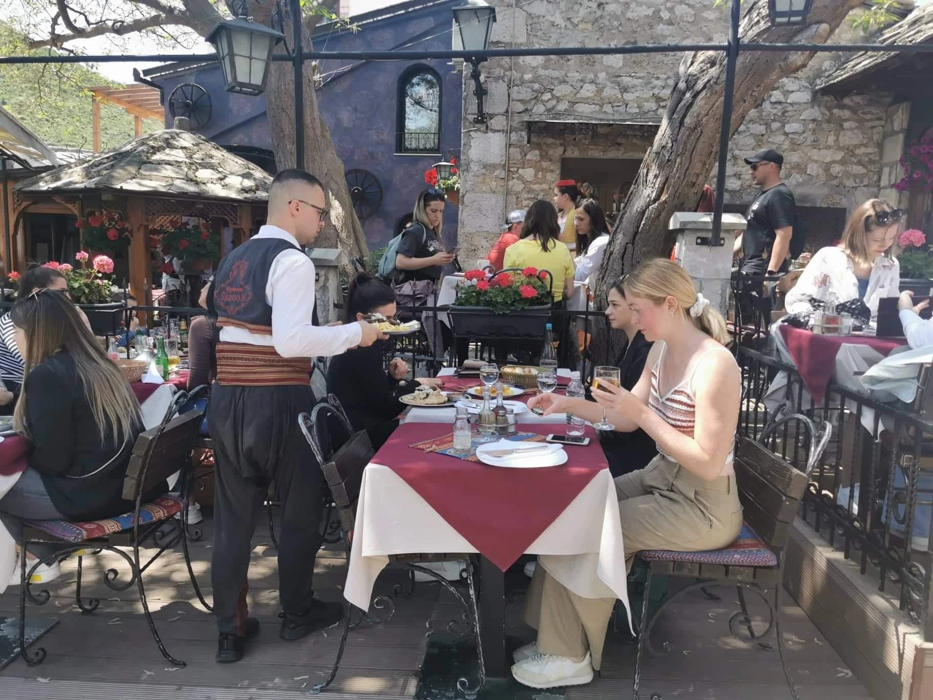 Već od 11 sati bila je nemoguća misija naći slobodno mjesto