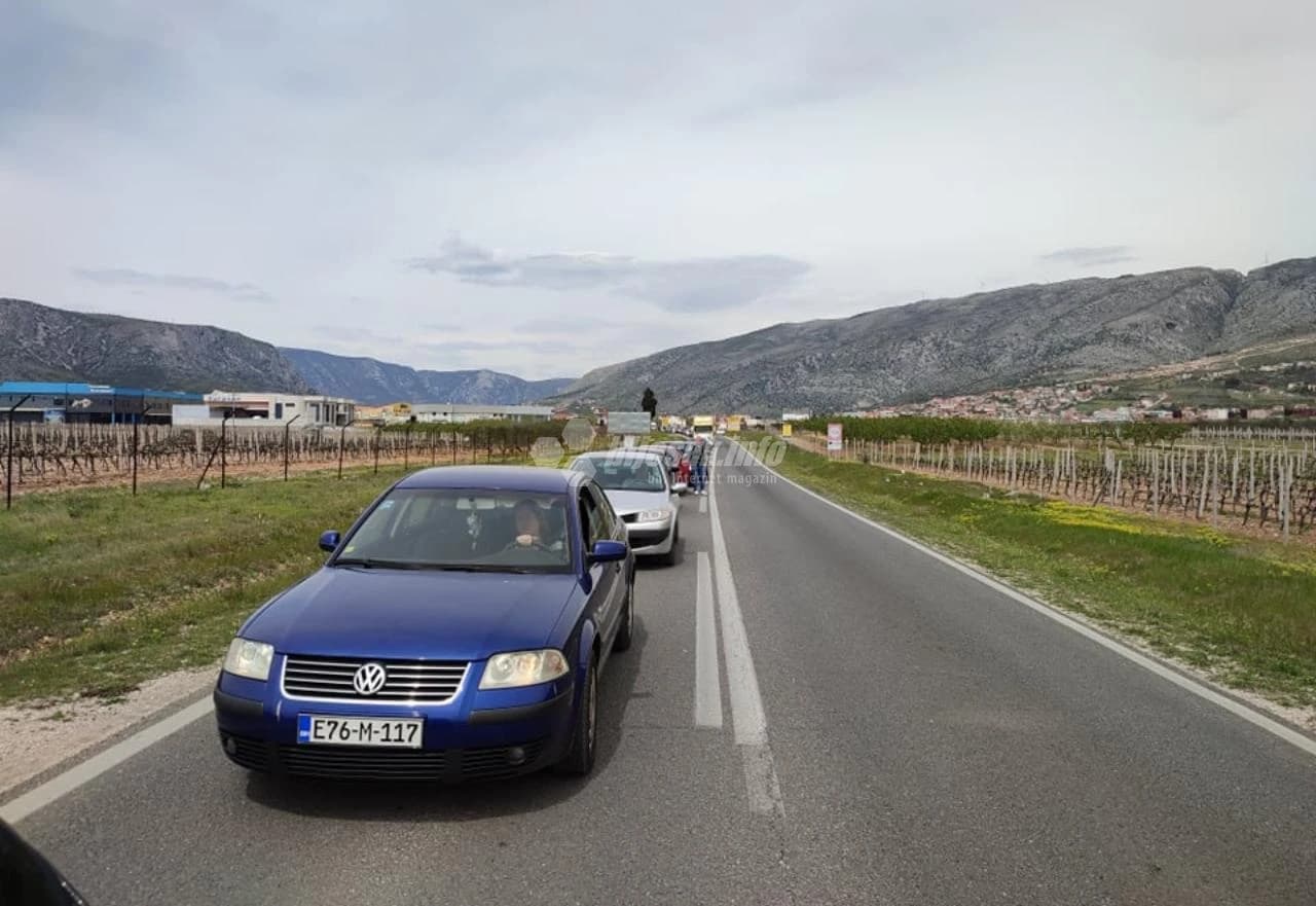 Mostar: Sudar tri vozila u Konjusima