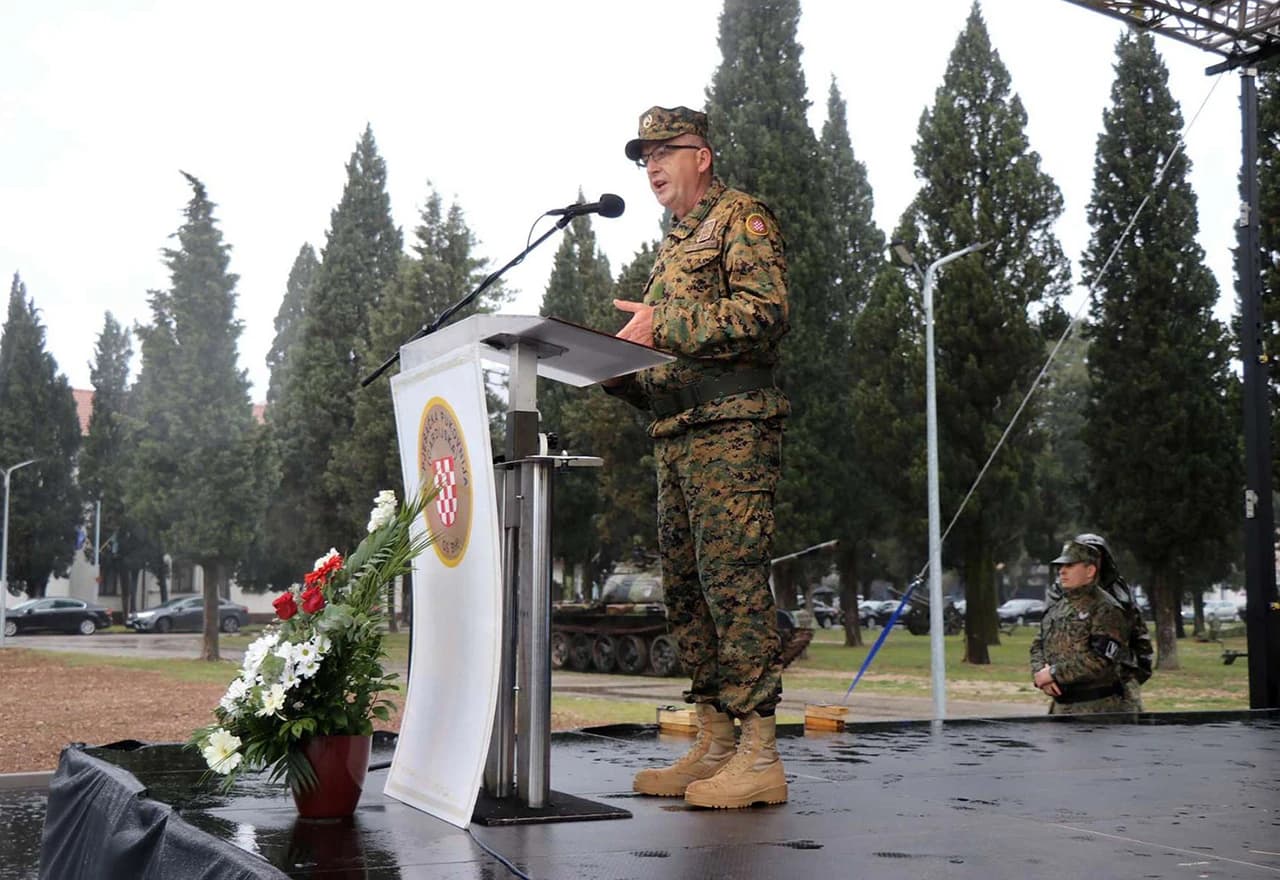 Obilježena 17. godišnjica Prve pješačke (gardijske) pukovnije Oružanih snaga BiH