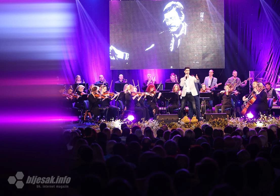 Legendarni Indexi zasvirali u prepunoj Kosači