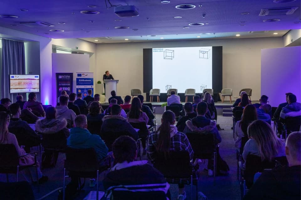 Važnost digitalizacije i korištenja računalnih alata u drvnoj industriji