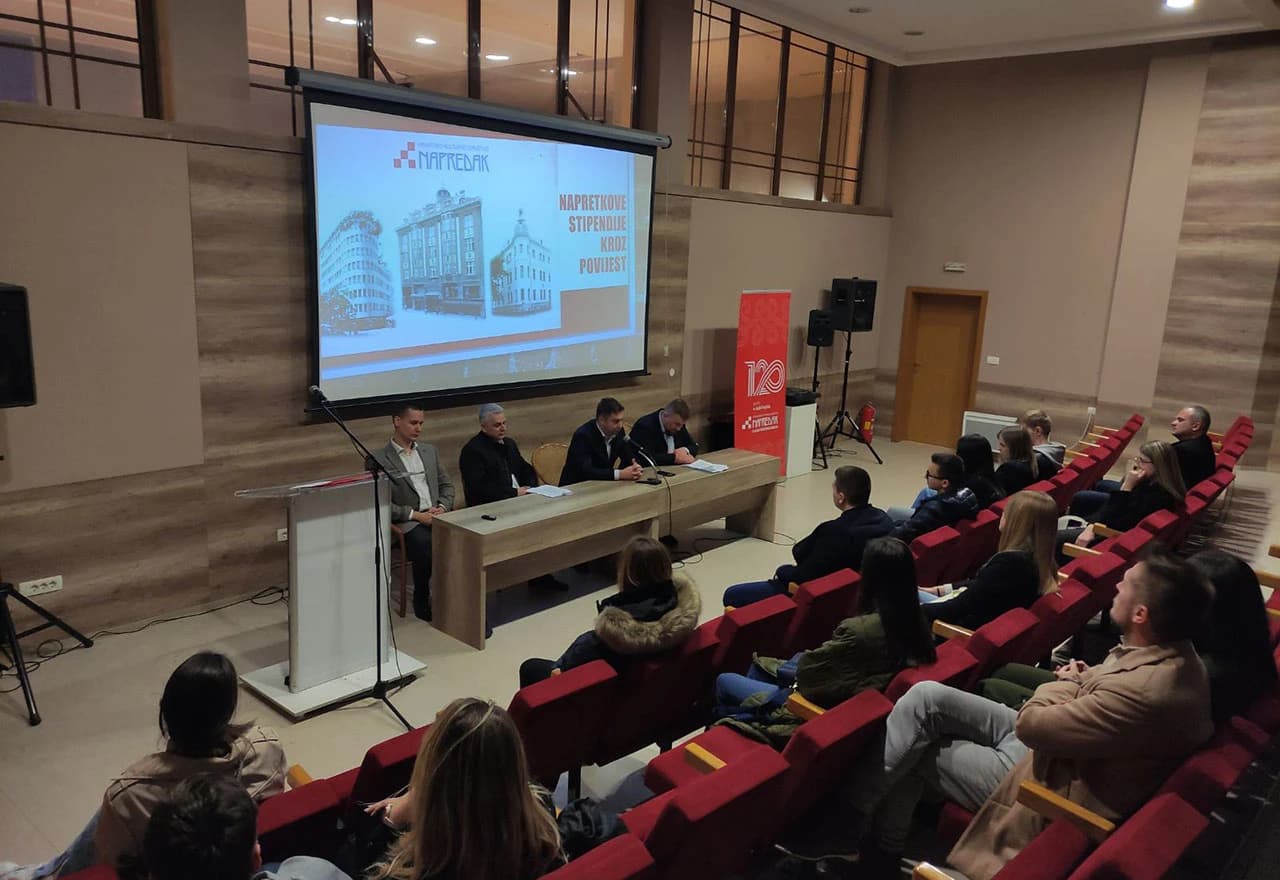 Napretkova tribina za mlade pod nazivom Društvo u službi čovjeka