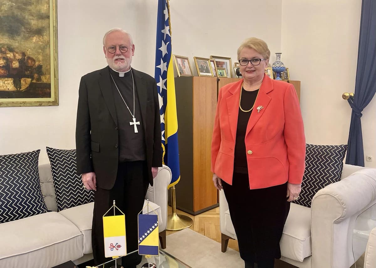 Turković i Gallagher