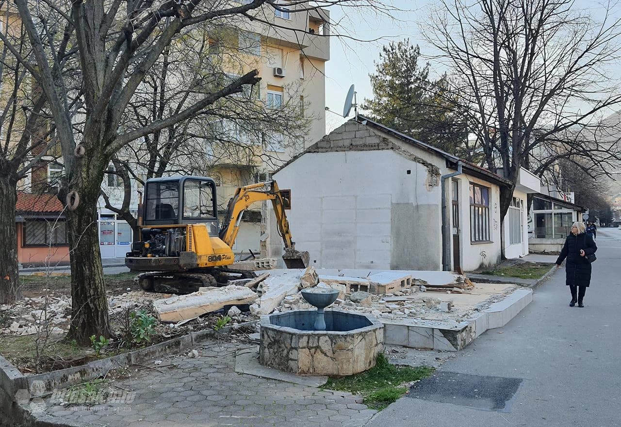 Uklonjen objekt u Dubrovačkoj ulici u Mostaru