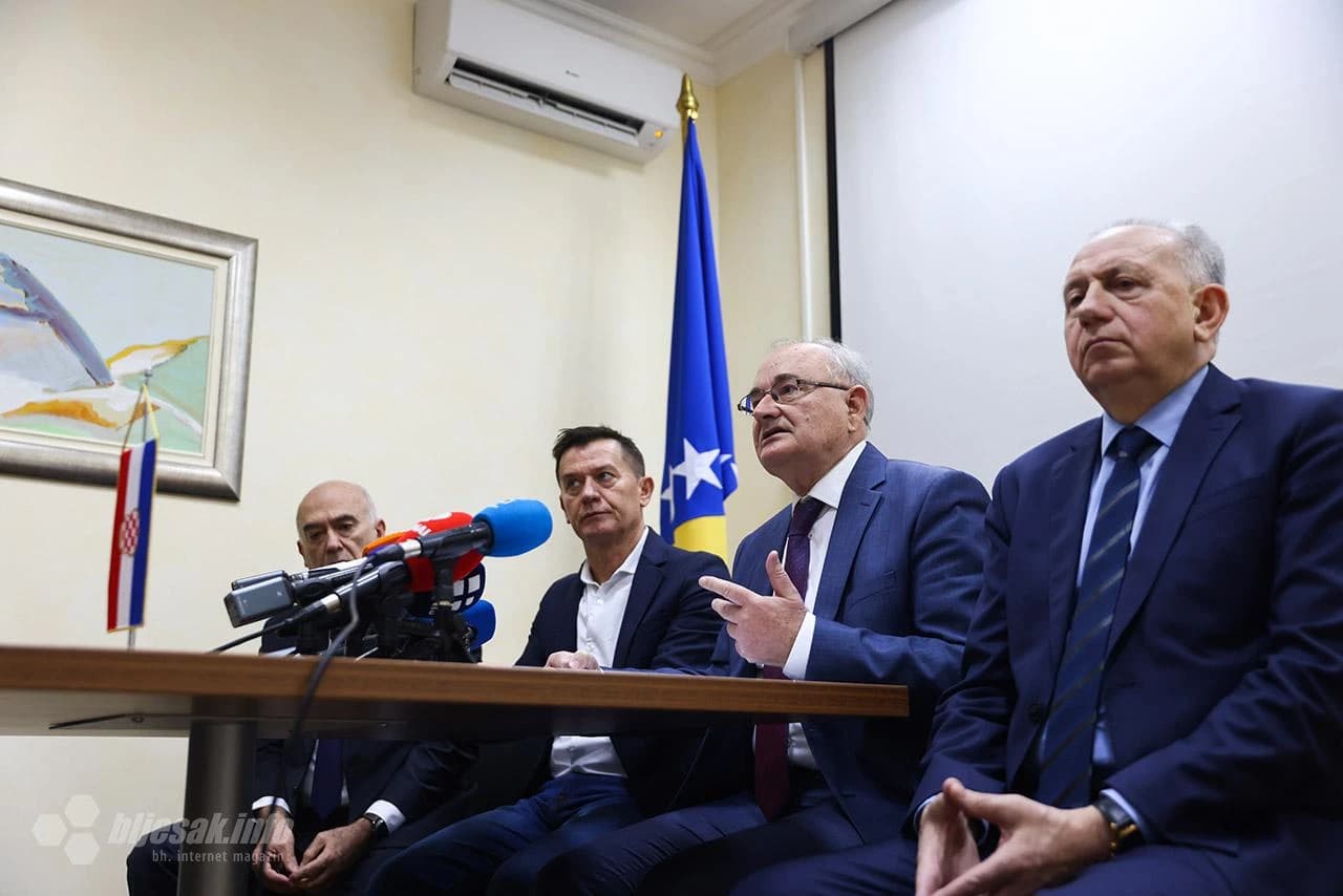 Konferencija za medije Glavnog vijeća HNS-a