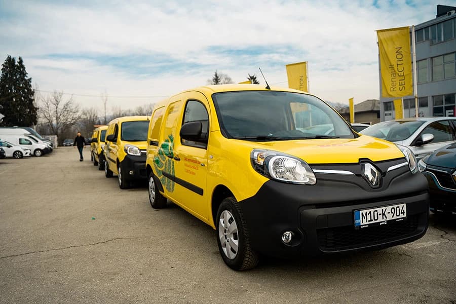 U BIH isporučena prva flota električnih dostavnih vozila