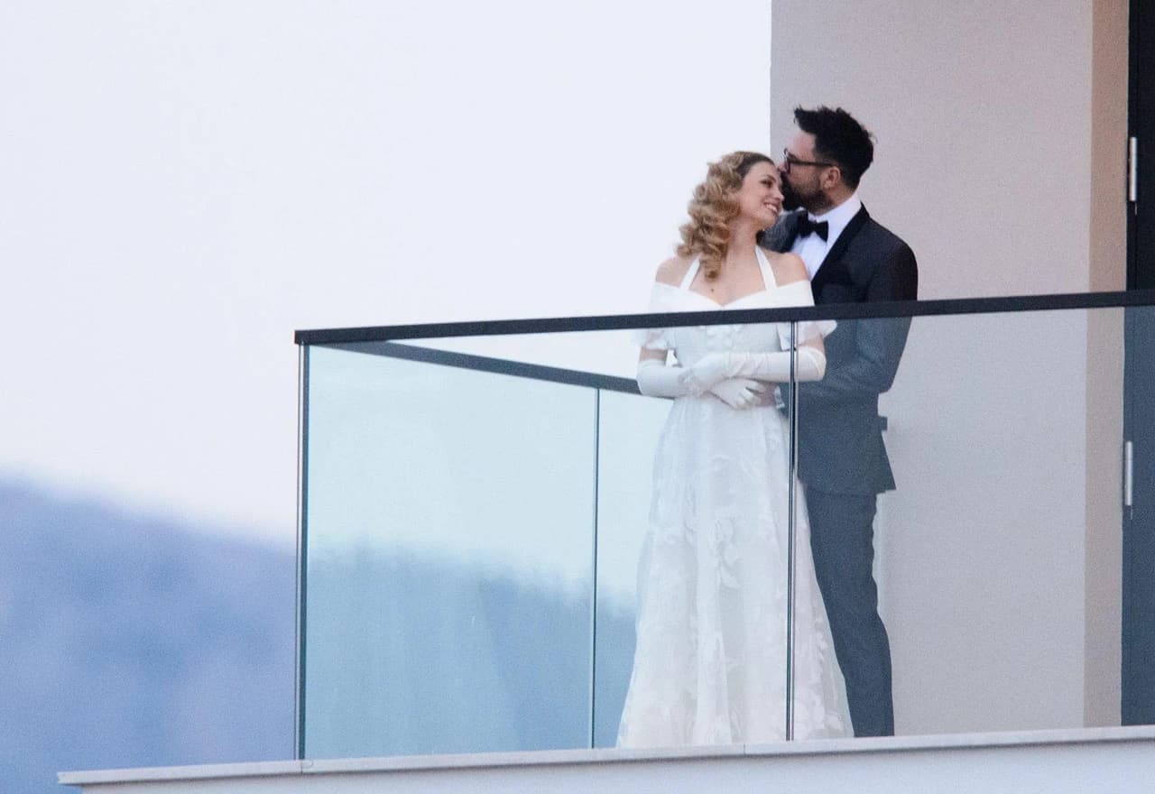 Procurile prve vjenčane fotografije Hane i Graše 