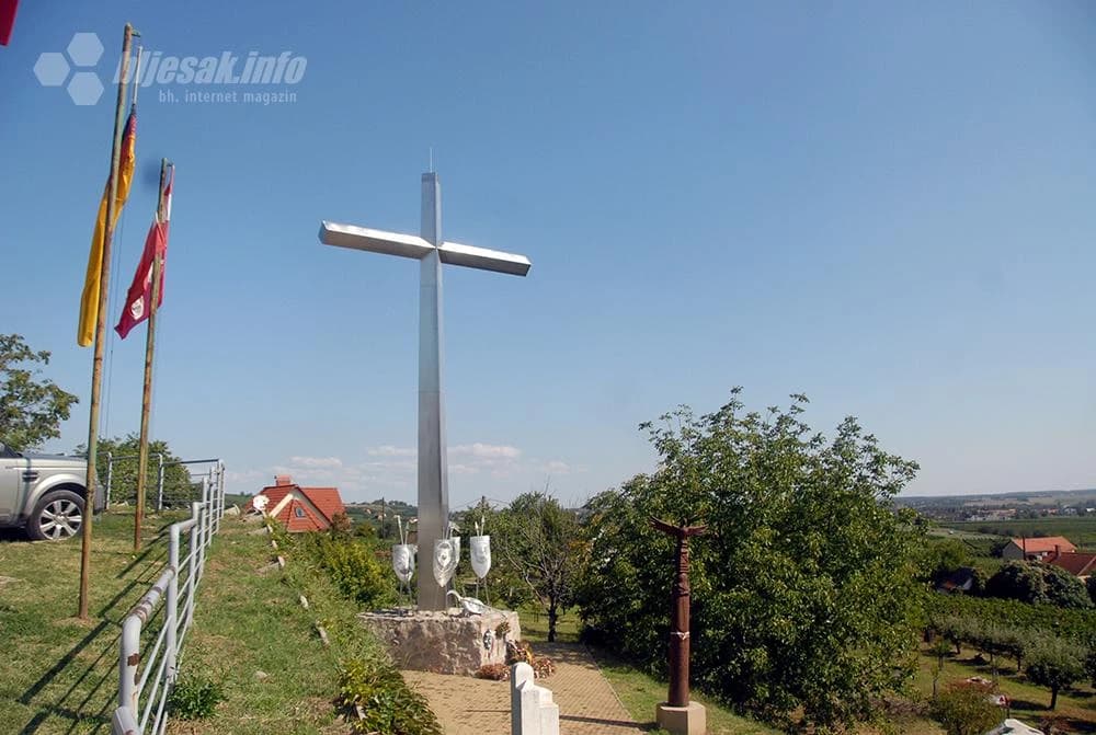Spomenik Haršanjskoj, odnosno Drugoj mohačkoj bitki