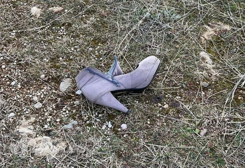 Divlja deponija uz cestu prema pomoćnoj pisti 