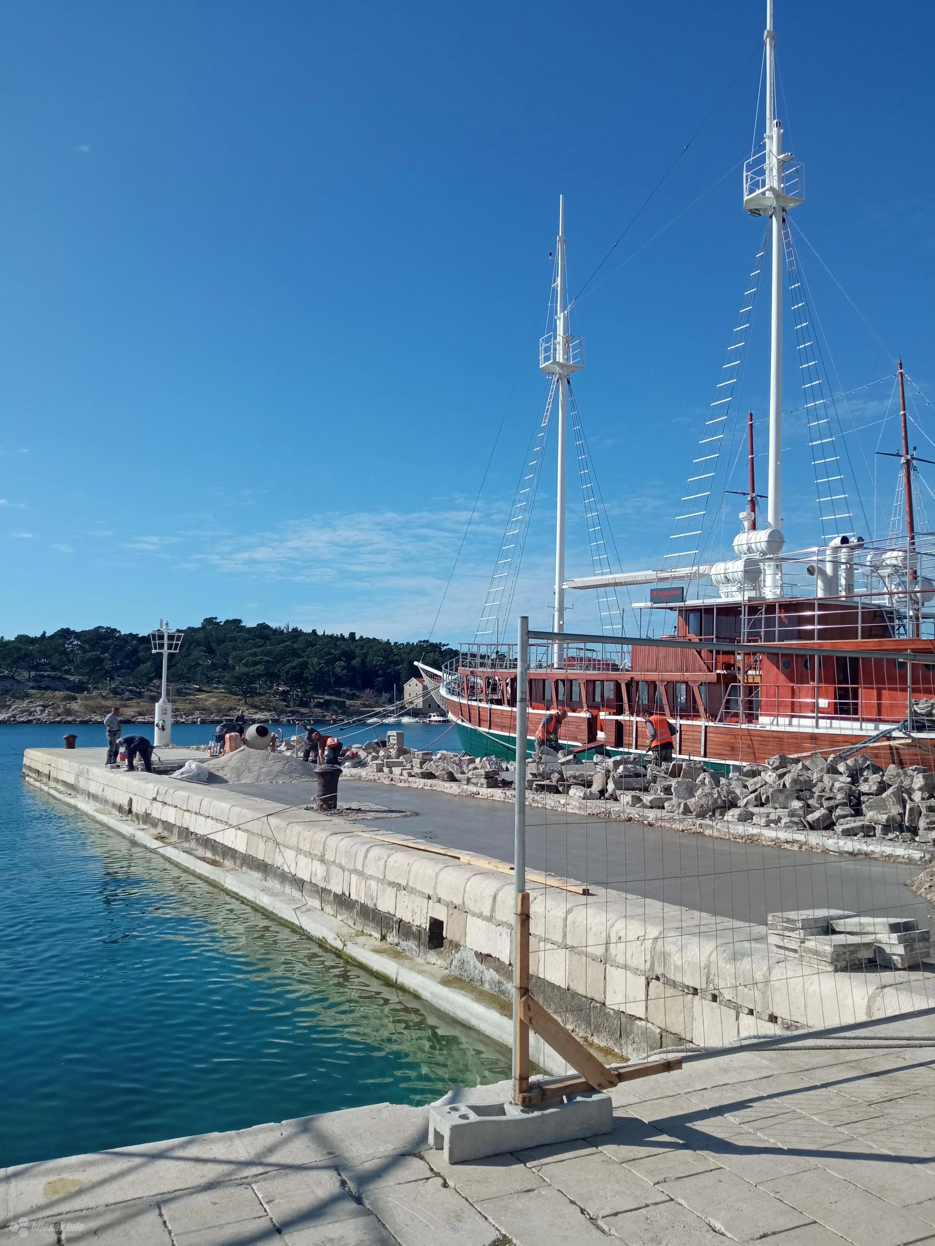 Makarska riva dobiva novo ruho