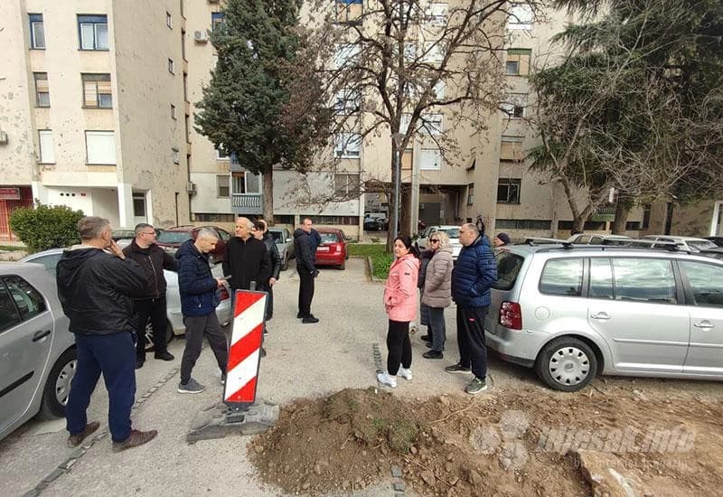 Stanari blokirali radove