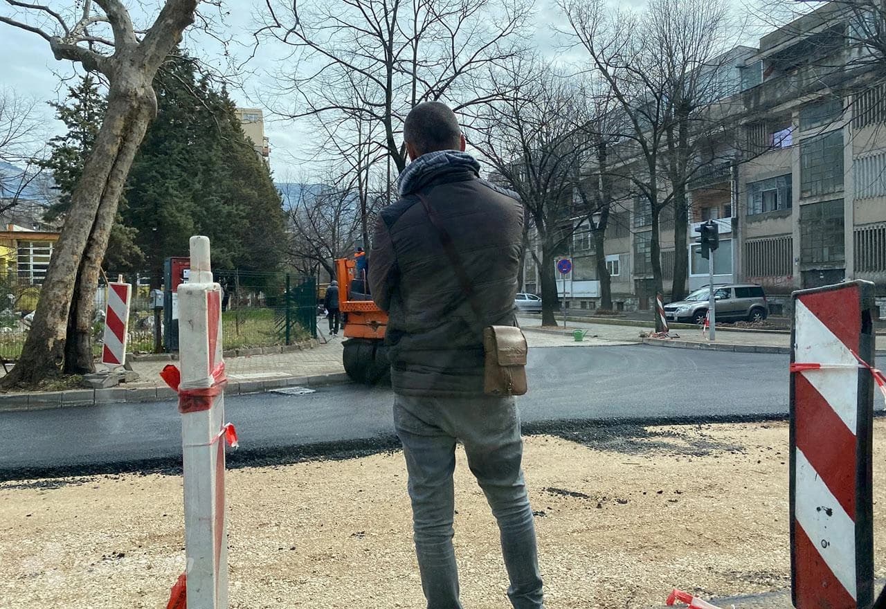 Asfaltiranje Avenije od Projektanta preko Strelčevine do Starog igrališta