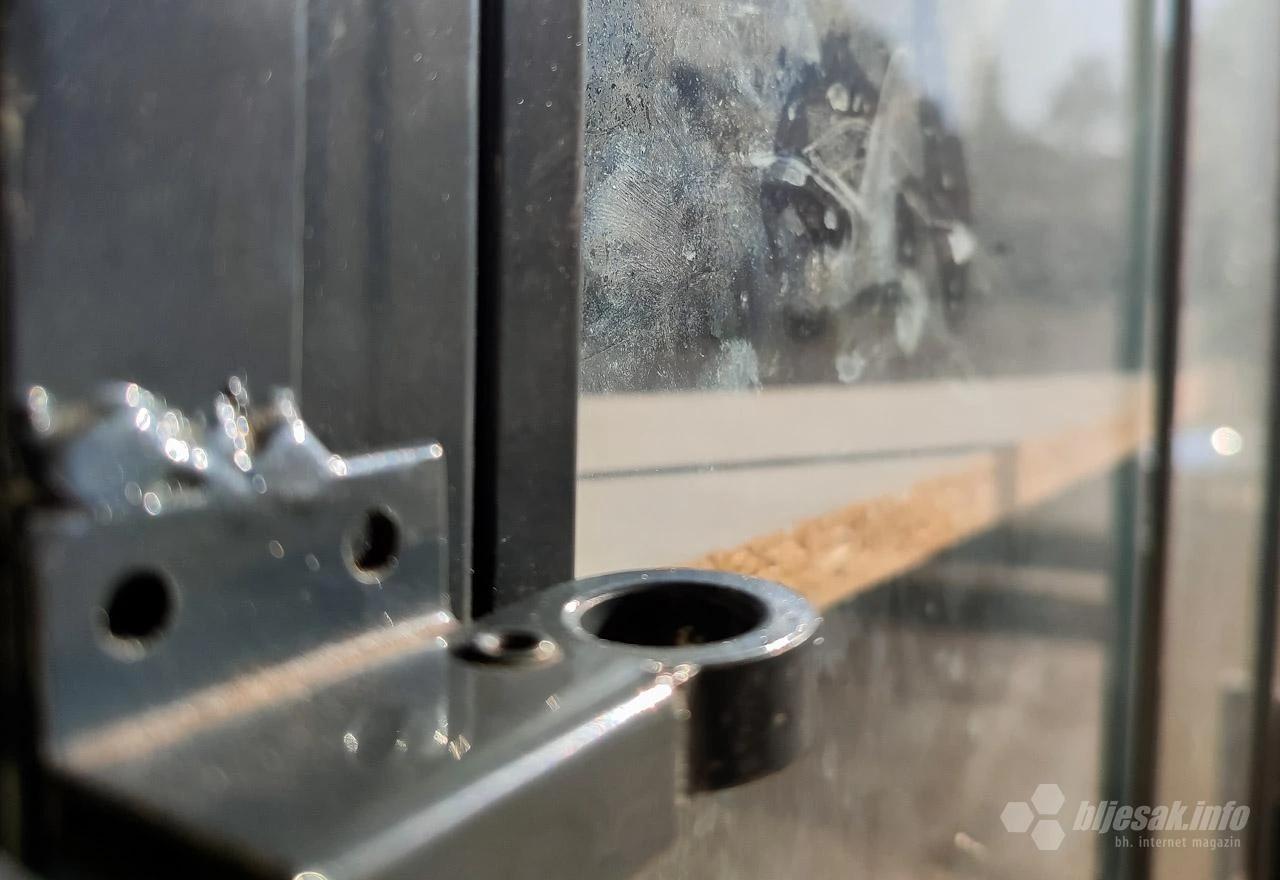 Male ulične biblioteke u Mostaru