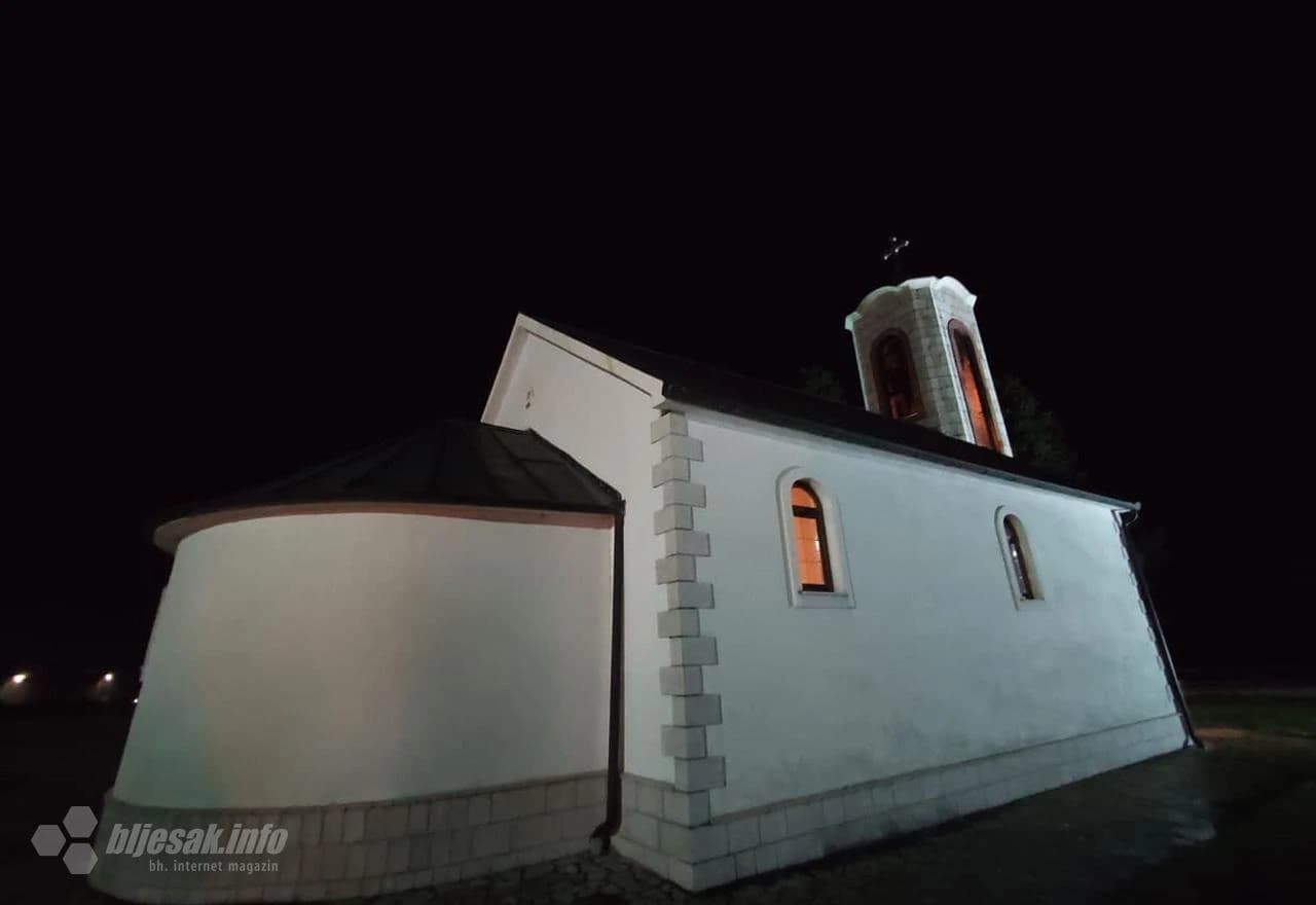 Naloženi badnjaci u Potocima kod Mostara