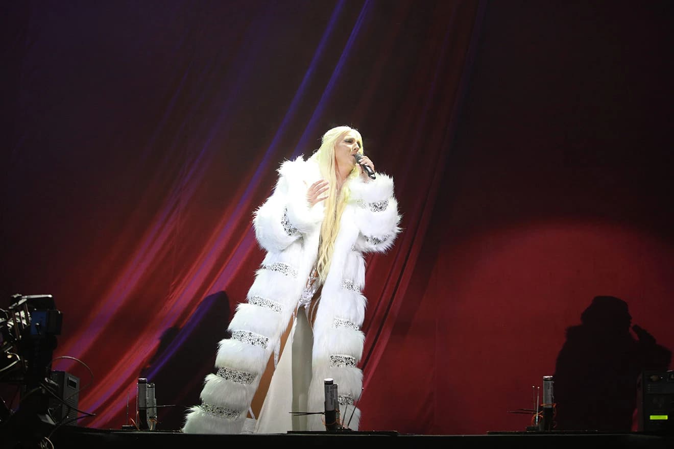 Doček Nove godine ispred zgrade srbijanske Skupštine