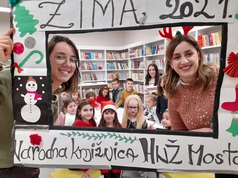 Božićna pričaonica u Narodnoj knjižnici HNŽ