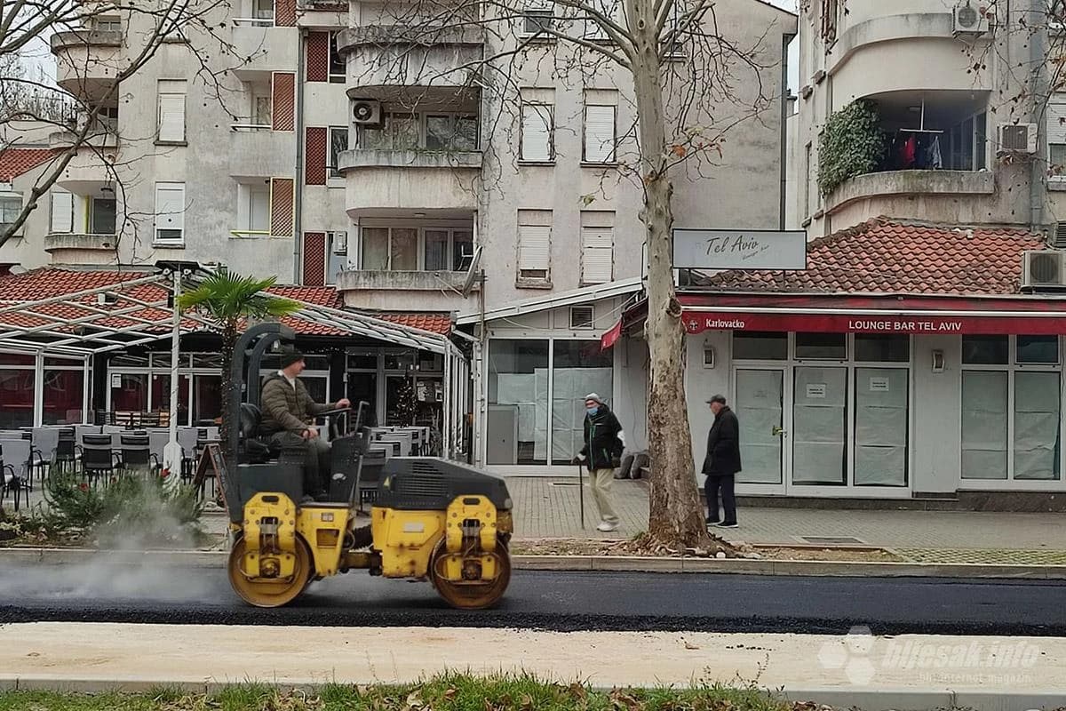 Novi asfalt se postavlja