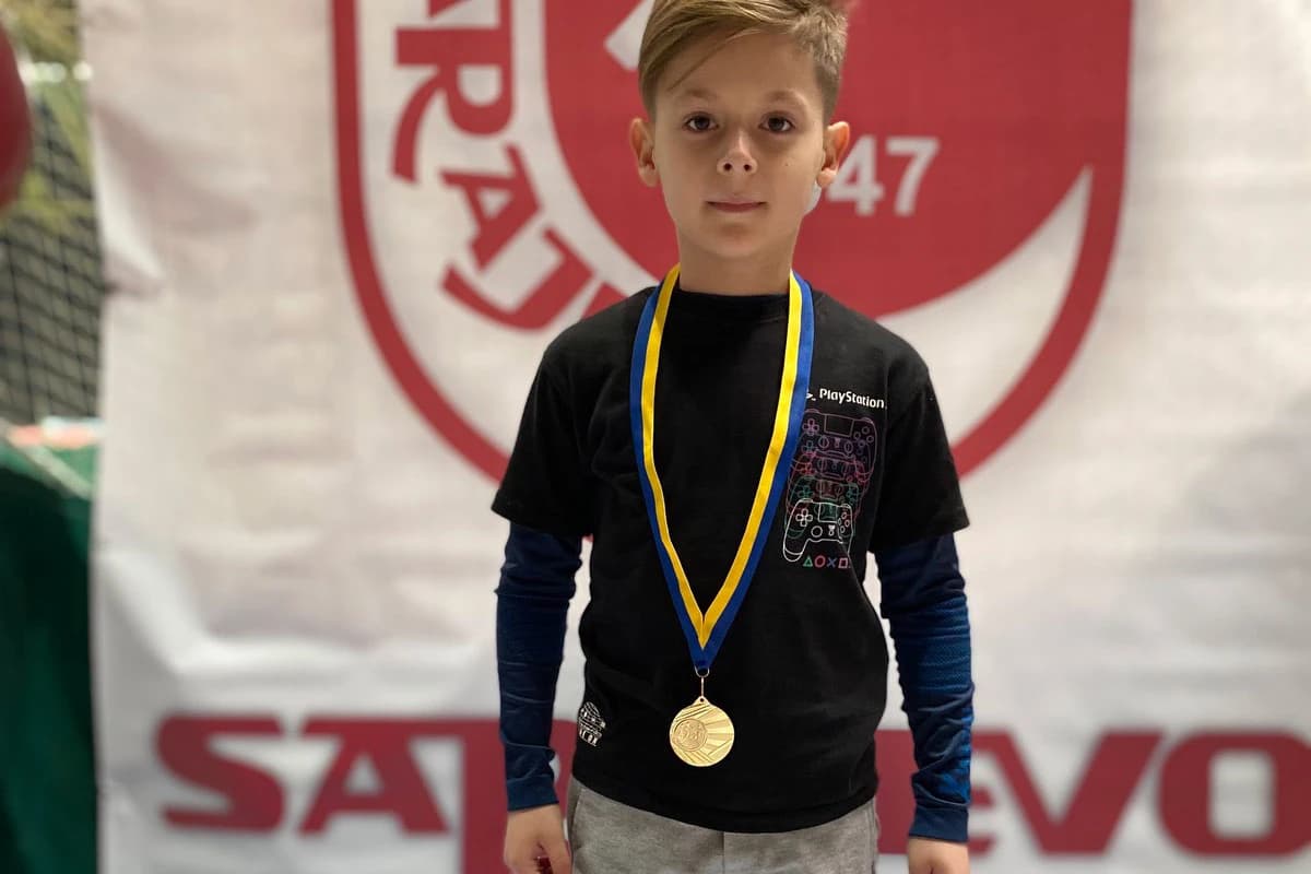 14 medalja za mostarske atletičare