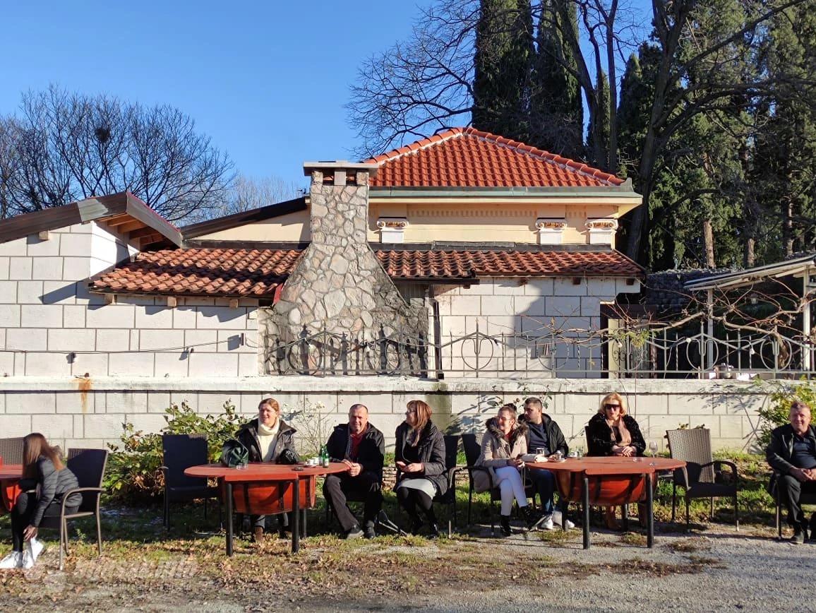 Utrka magaraca u Konjičkom klubu Vranac