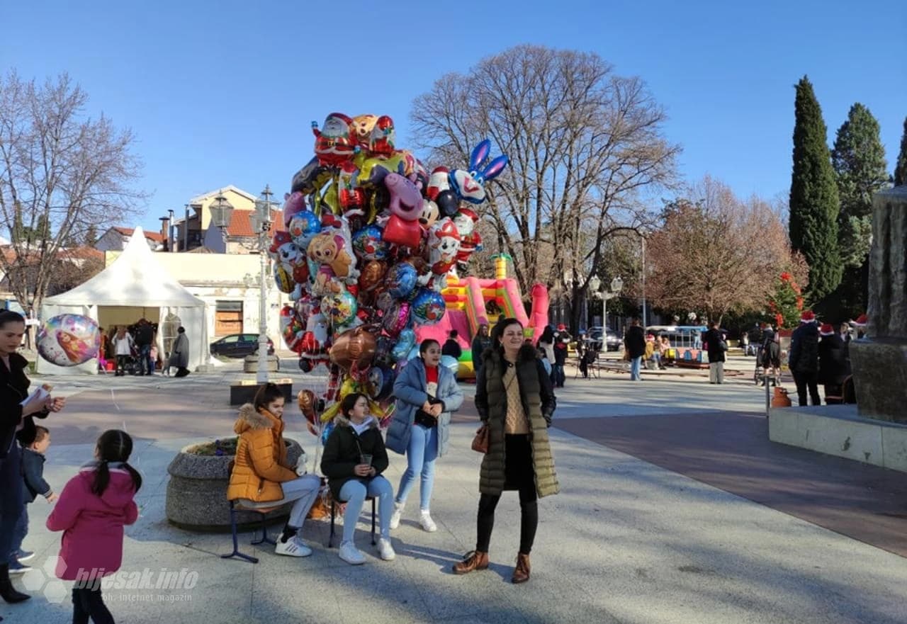 Čapljinci guštaju: Ulice mirišu na kuhano vino i fritule