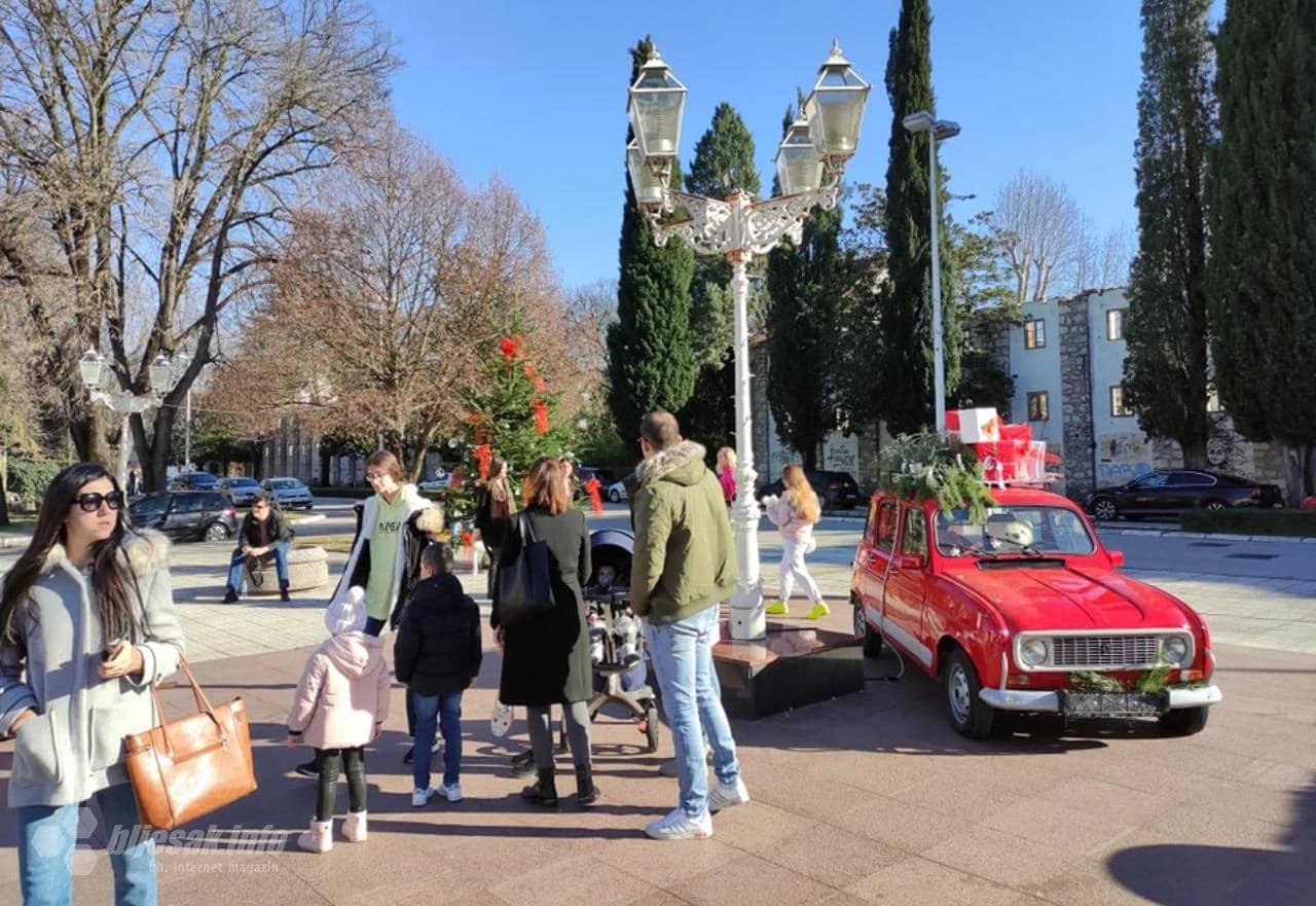 Čapljinci guštaju: Ulice mirišu na kuhano vino i fritule