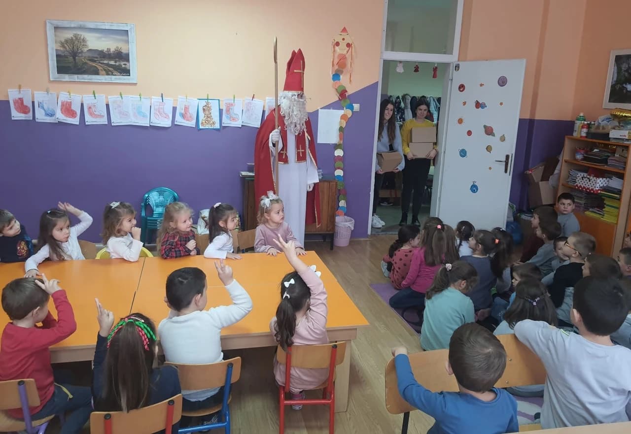 Sveti Niko stigao i u Ljubuški, Krampus ih zaobišao 