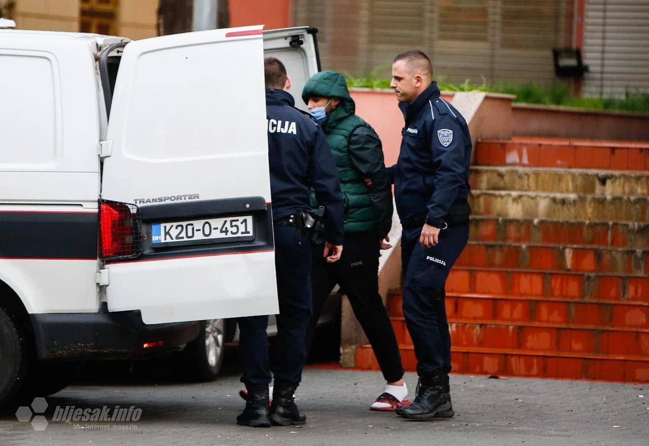 Razbojnik u Mostaru pljačkao u papučama pa u njima ušetao u Tužiteljstvo 