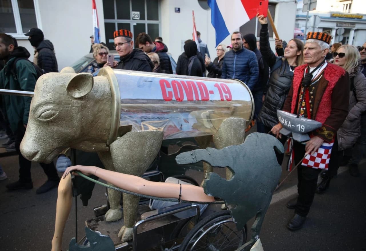Zagreb na nogama, prosvjednici poručuju: "Hoćemo slobodu!"