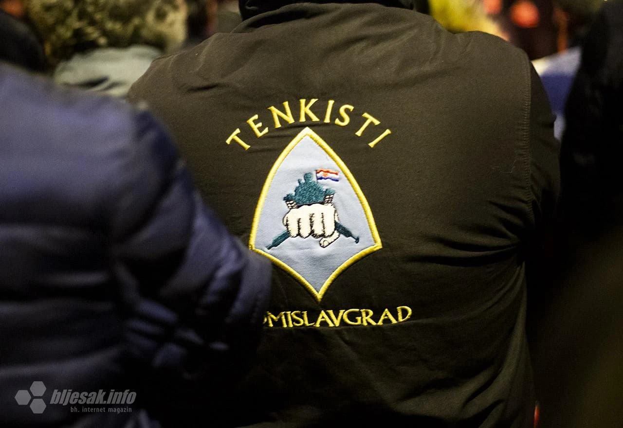 Mostar: Stotine svijeća i molitva za žrtve Vukovara 