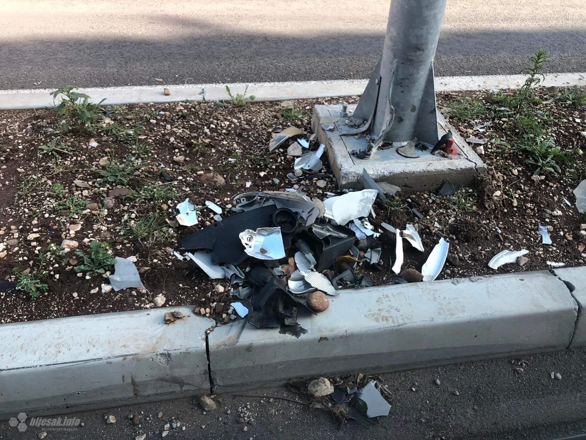 Branik čeka da ga netko ukloni sa zelenih površina duže od mjesec dana