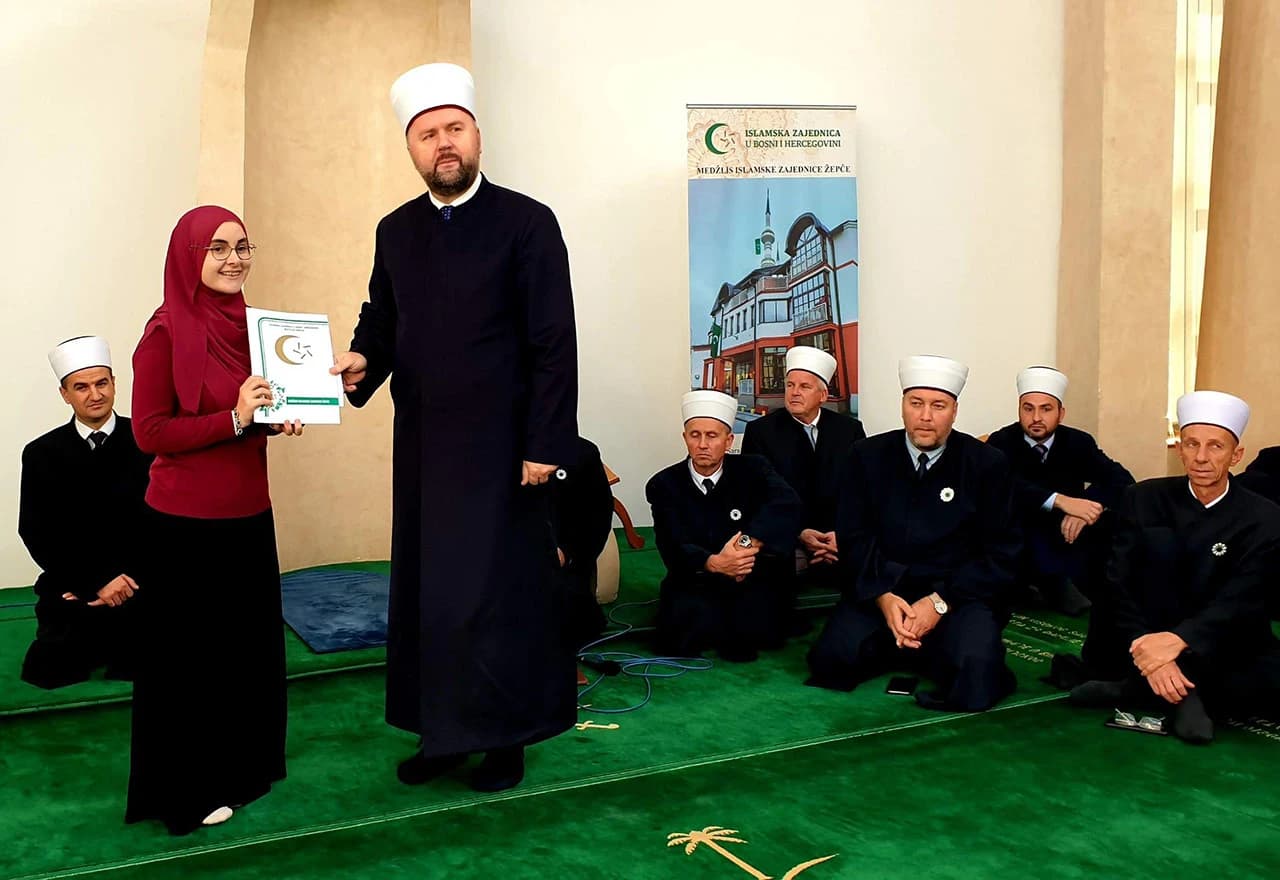 Svečanost dodjele stipendija u čaršijskoj Ferhat-pašinoj džamiji u Žepču