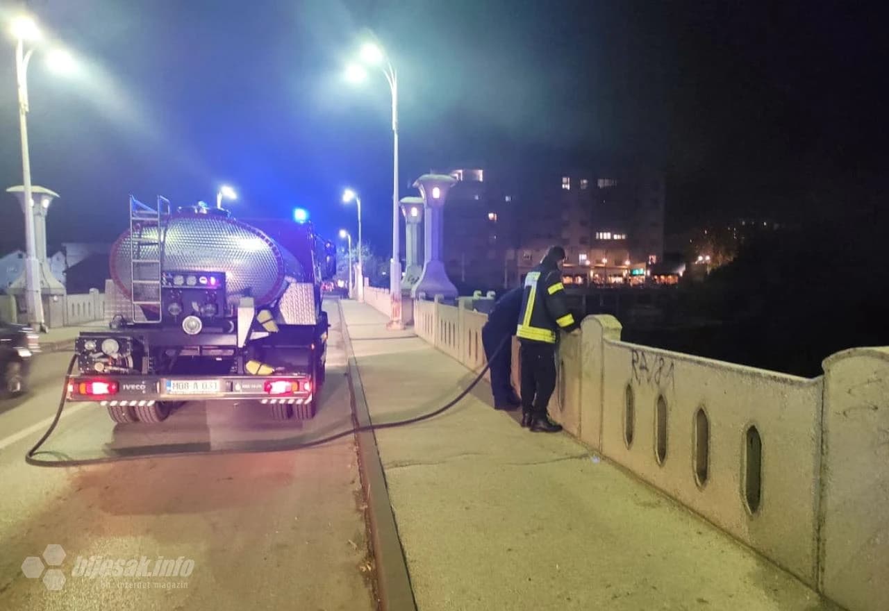 Vatrogasci intervenirali na Carinskom mostu 