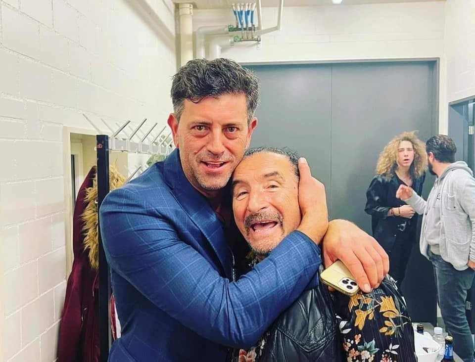 Šestosatni spektakl Halida Bešlića, Željka Bebeka i Crvene jabuke