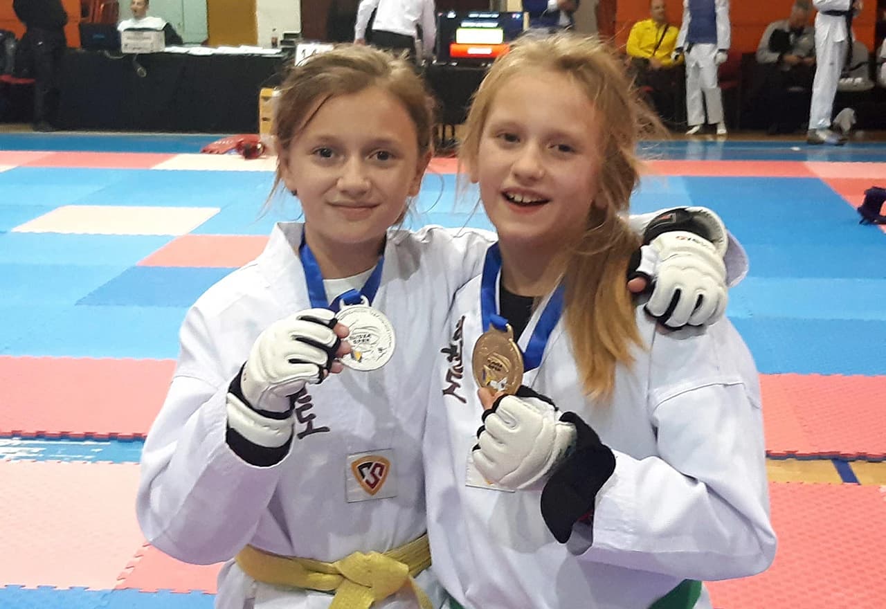 Jelena Ćeško i Iva Marić