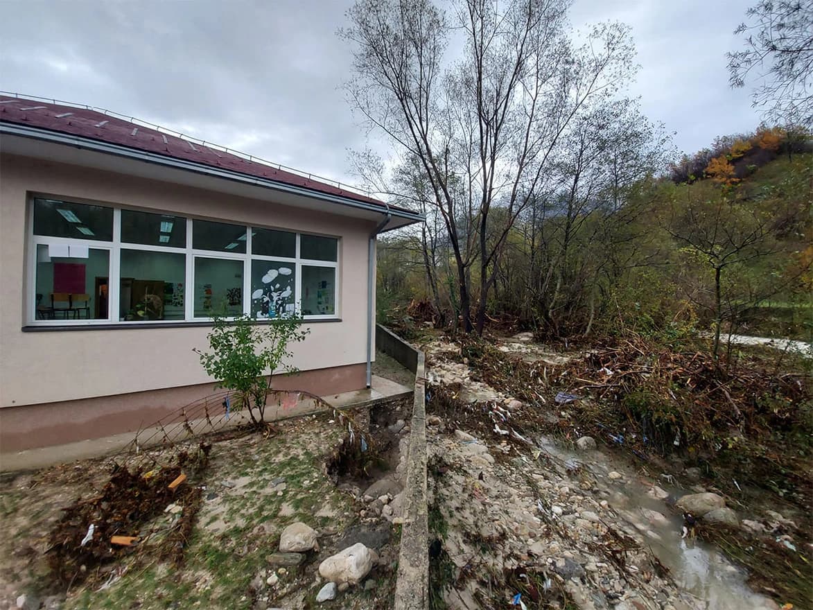 Materijalna šteta na osnovnoj školi 'Suljo Čilić' Jablanica