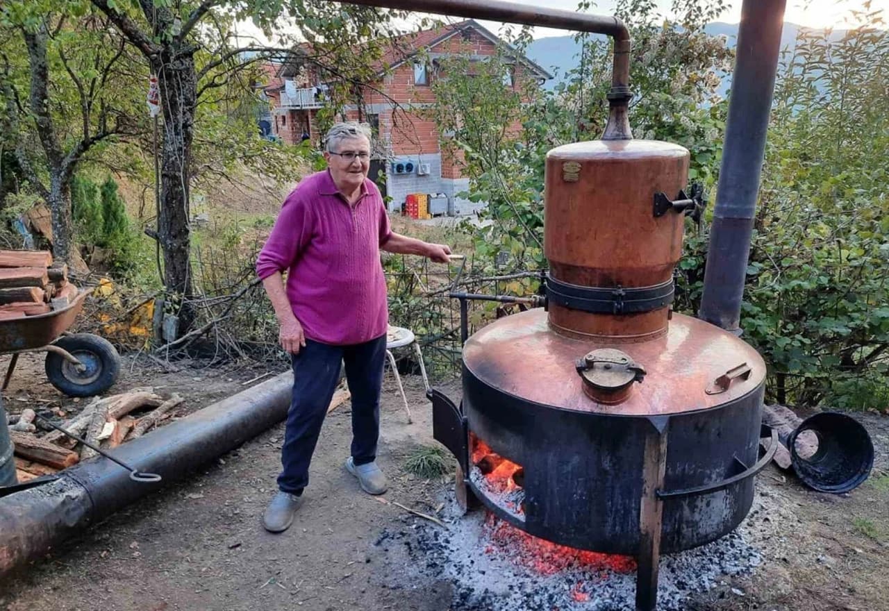 Krenula sezona pečenja ramske šljivovice