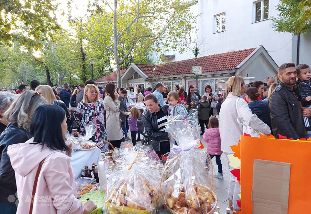 Mostarska Šetnica 'zatrpana' pecivima i najfinijim slasticama 