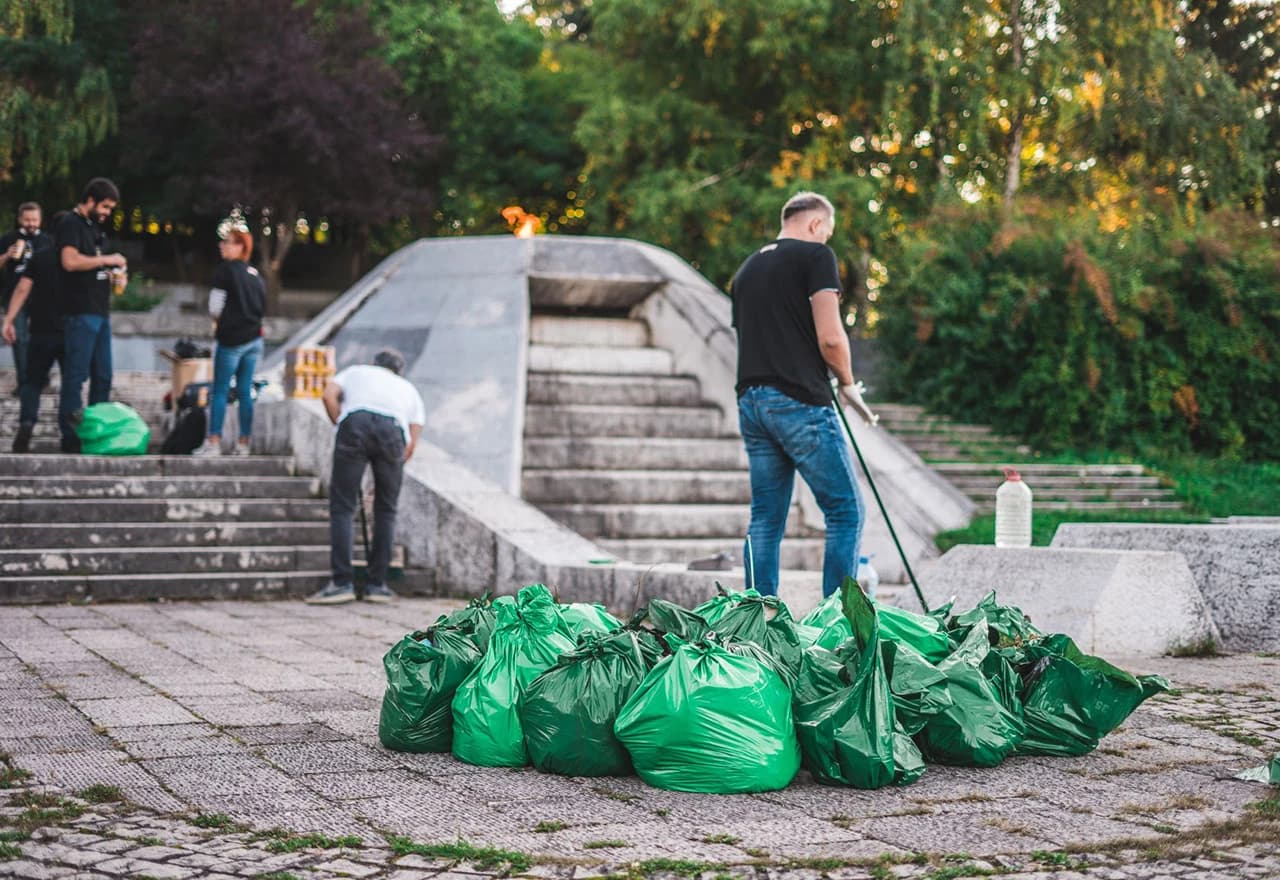 Spomen park Vraca očišćen od smeća
