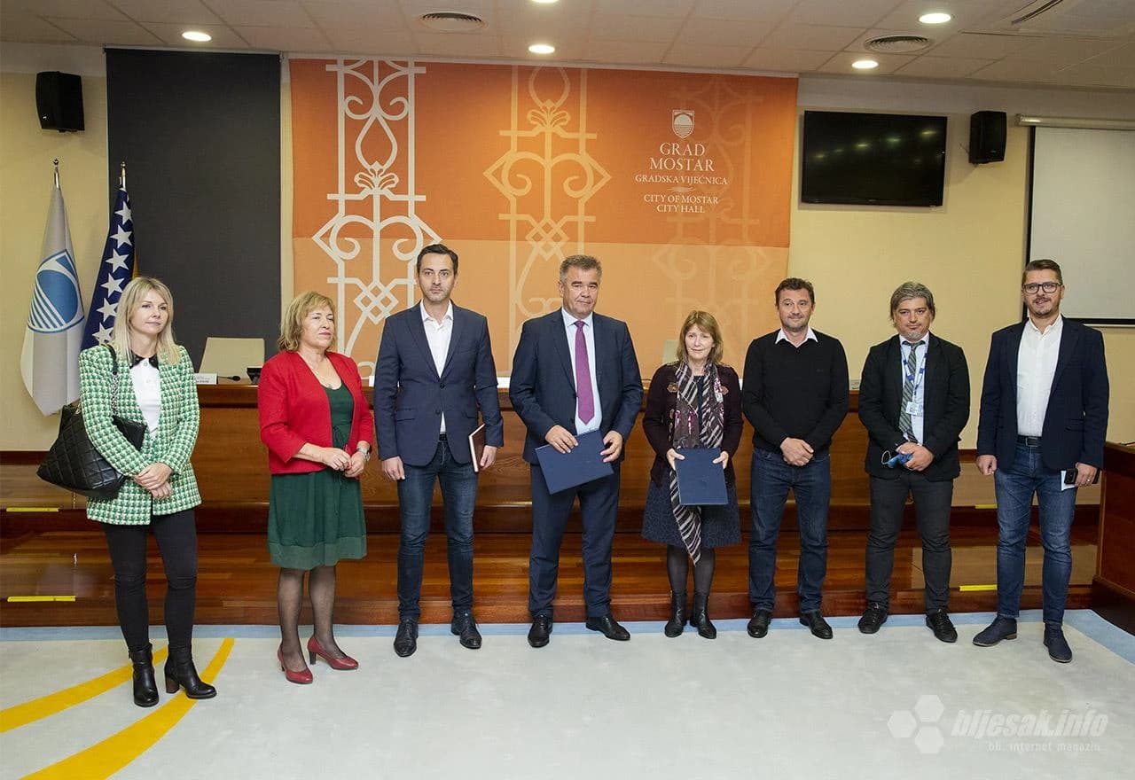 Mostarski vijećnici dobili nove laptope