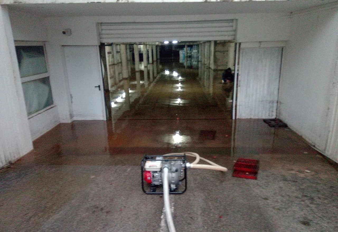 Obilne padaline stvorile su probleme u Neumu