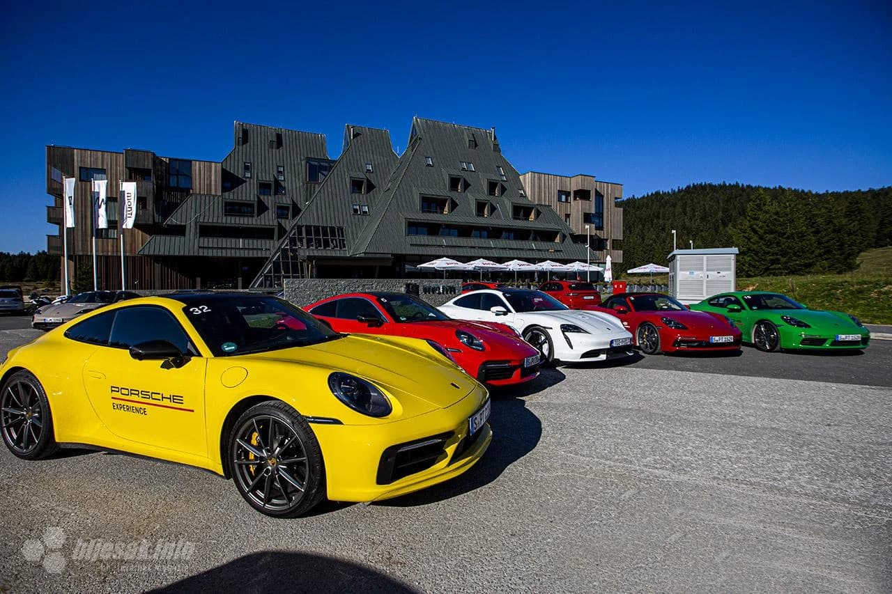 Porsche Experience 2021 