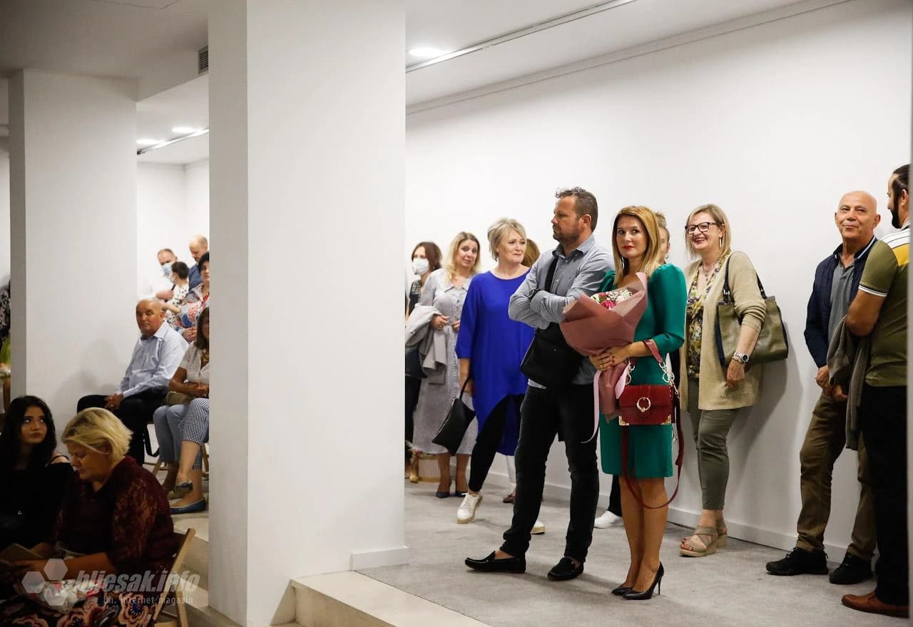 Knjiga Svjetlost u boli promovirana u Mostaru