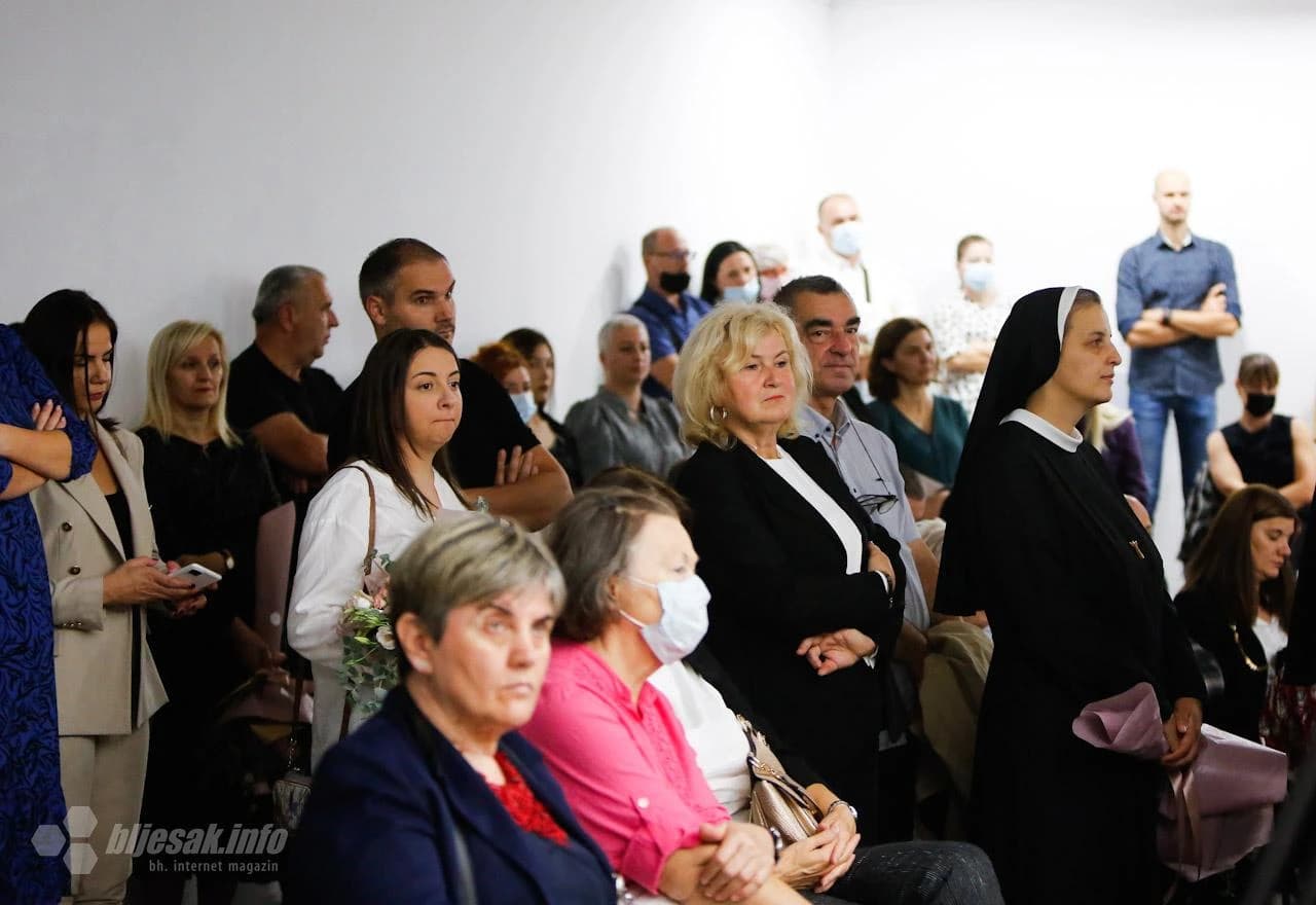 Knjiga Svjetlost u boli promovirana u Mostaru