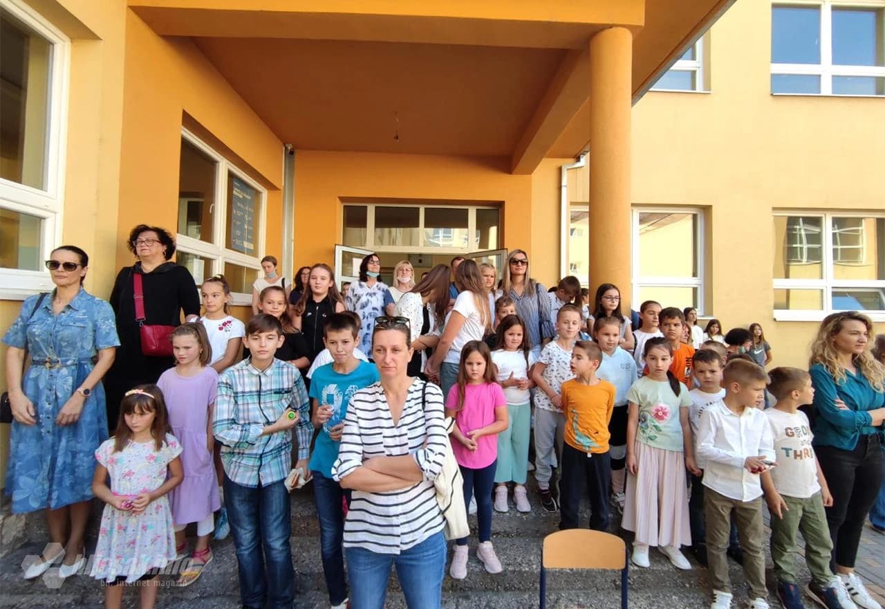 Čapljina: Učenici proslavili Dan O. Š. Vladimir Pavlović