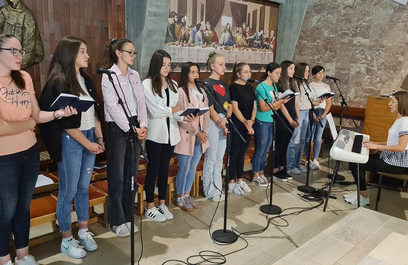 Kočerin: Slavljena Sveta misa u spomen na sve poginule i nestale župljane