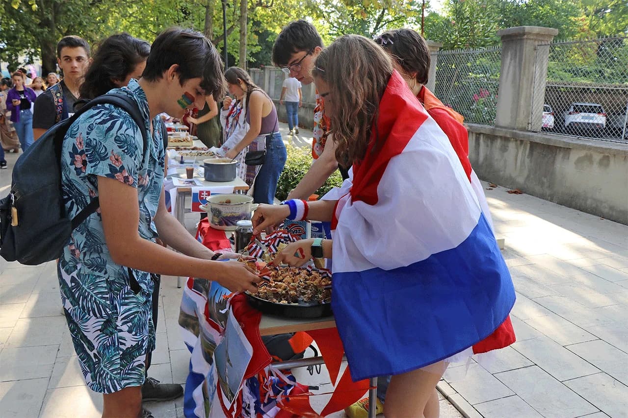 Učenici UWC-a Mostar predstavili svoje zemlje, tradicije i kulture