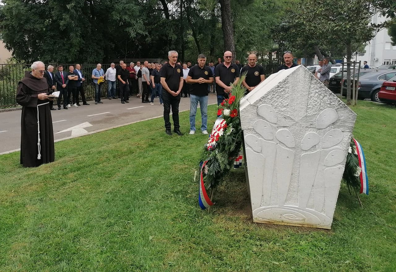 Obilježena obljetnica pogibije osmorice pripadnika Vojne policije HVO-a Livno