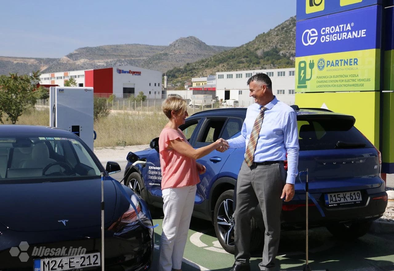 Partner MKF i Auto Nuić otvorili punionicu za električna vozila