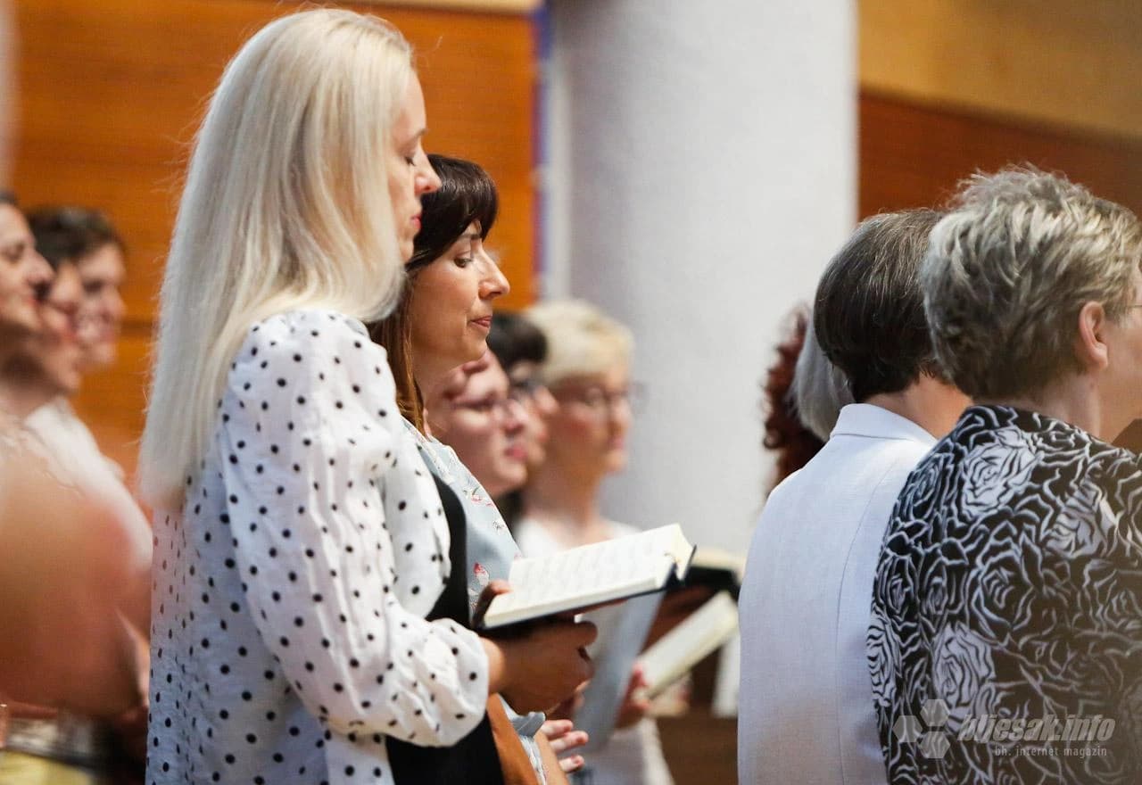 Biskup Palić i petorica svećenika proslavili 25. obljetnicu svećeničkog ređenja