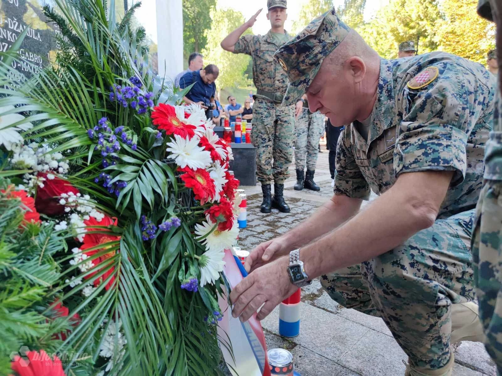 Obilježena 28. godišnjica zločina u Uzdolu